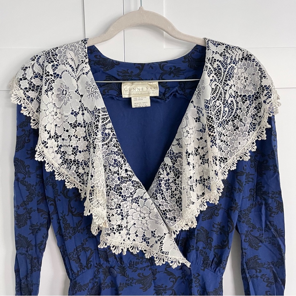 Vintage 1980s Gunne Sax Royal Blue Midi Dress with White Lace Collar - Picture 4 of 10